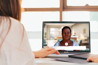 Actueelbericht: Lastige gesprekken oefenen met een virtuele ouder