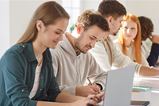 Nieuwe klassikale werkvormen om studenten te leren over werken met de meldcode