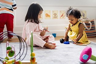 Peuters spelen samen